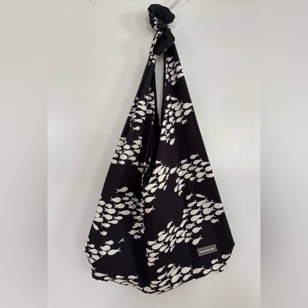 Fighting Eel Black & White Fish Tote